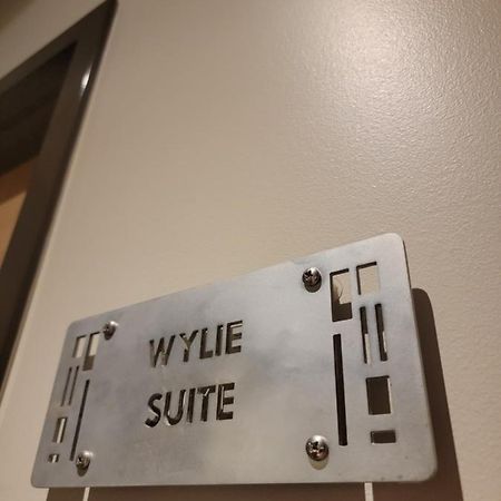 Suites At 118 บลูมมิงตัน ภายนอก รูปภาพ
